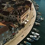 Ancora Faros