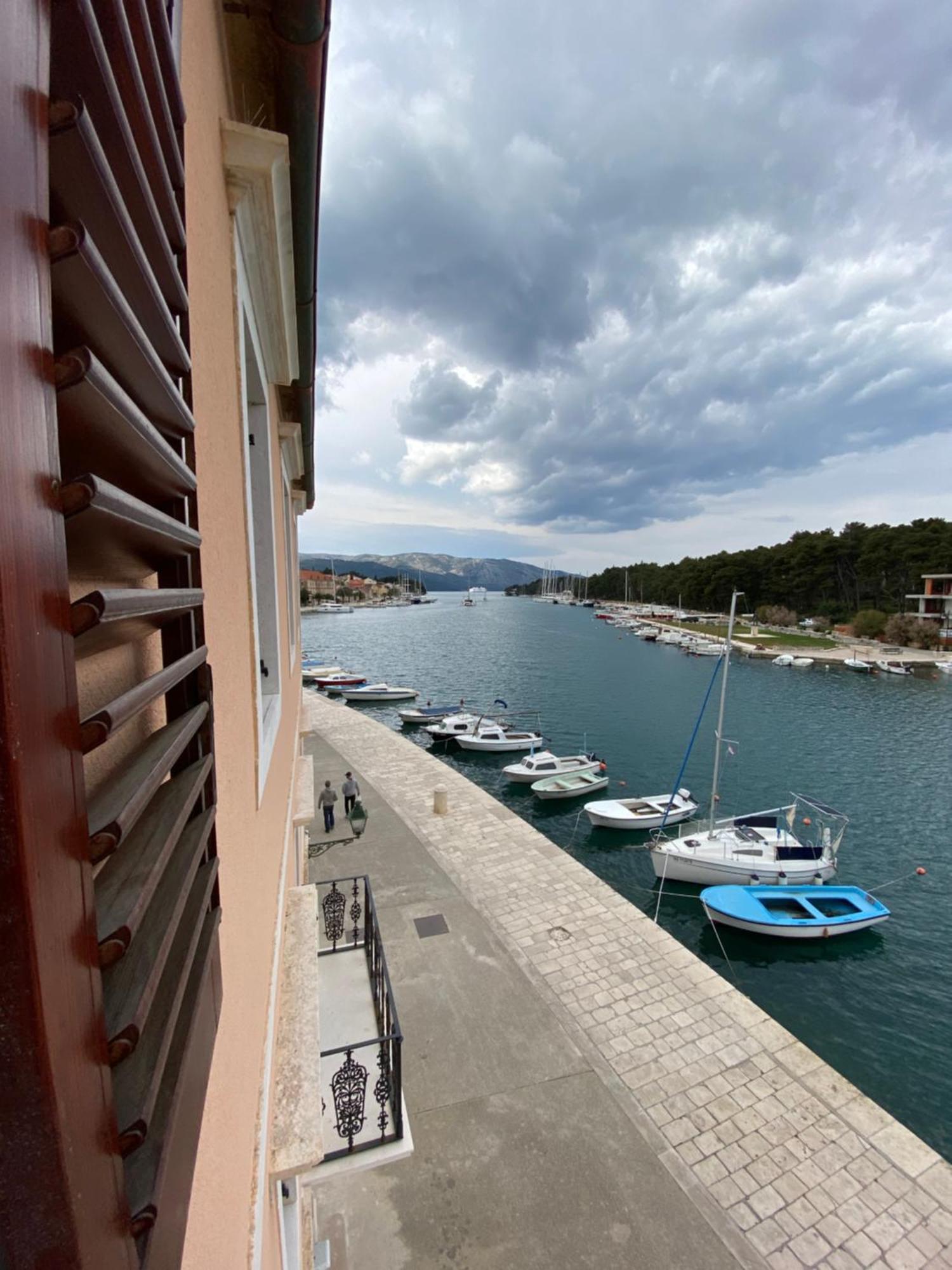 Ancora Faros * Stari Grad (Hvar)